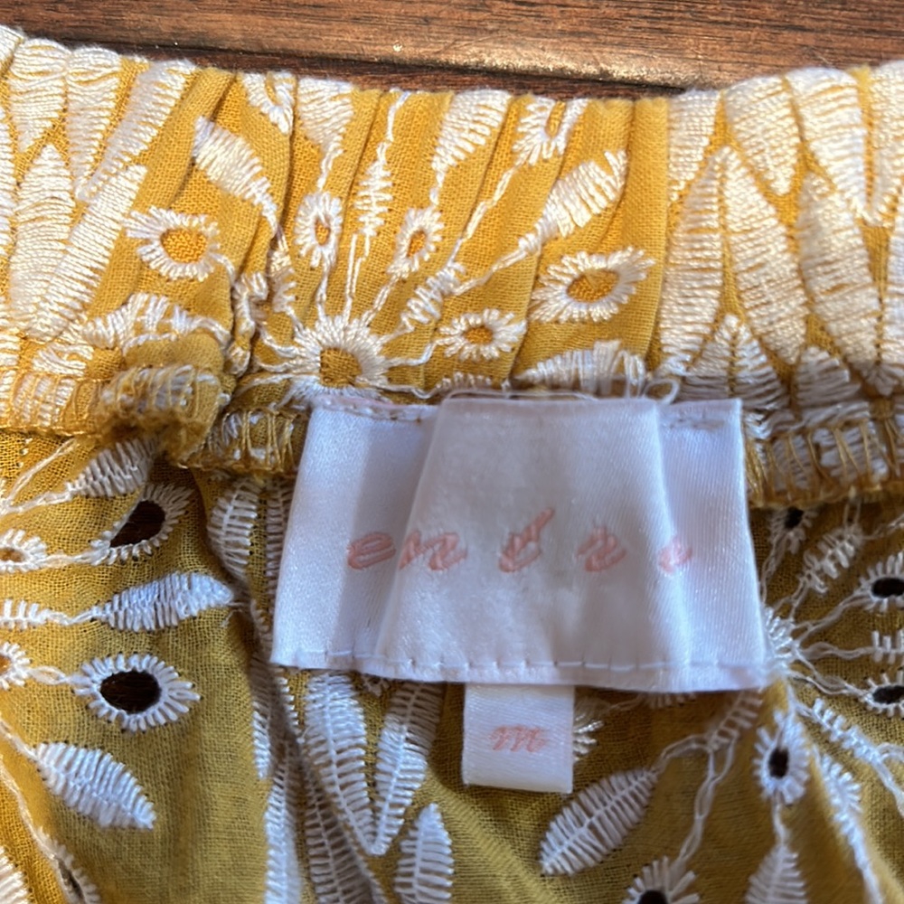 Yellow blouse - Picture 4 of 5